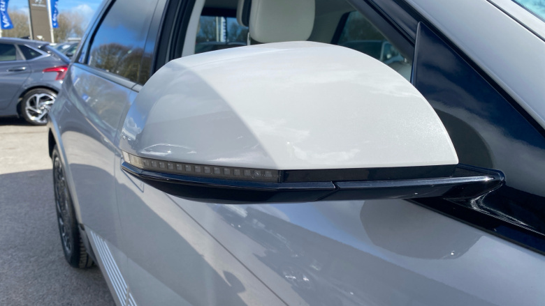 Hyundai IONIQ 5 160kW Ultimate 73 kWh 5dr Auto Electric Hatchback